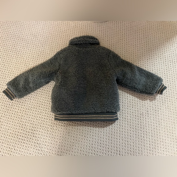 Toddler Sherpa Jacket sz 2yrs. Khaki w/rosegold trim. New without tags. - Picture 3 of 9